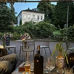 Berg & Tal - Miniboutiquehotel Und Appetitlich Manufaktur 3* 沃尔普斯韦德